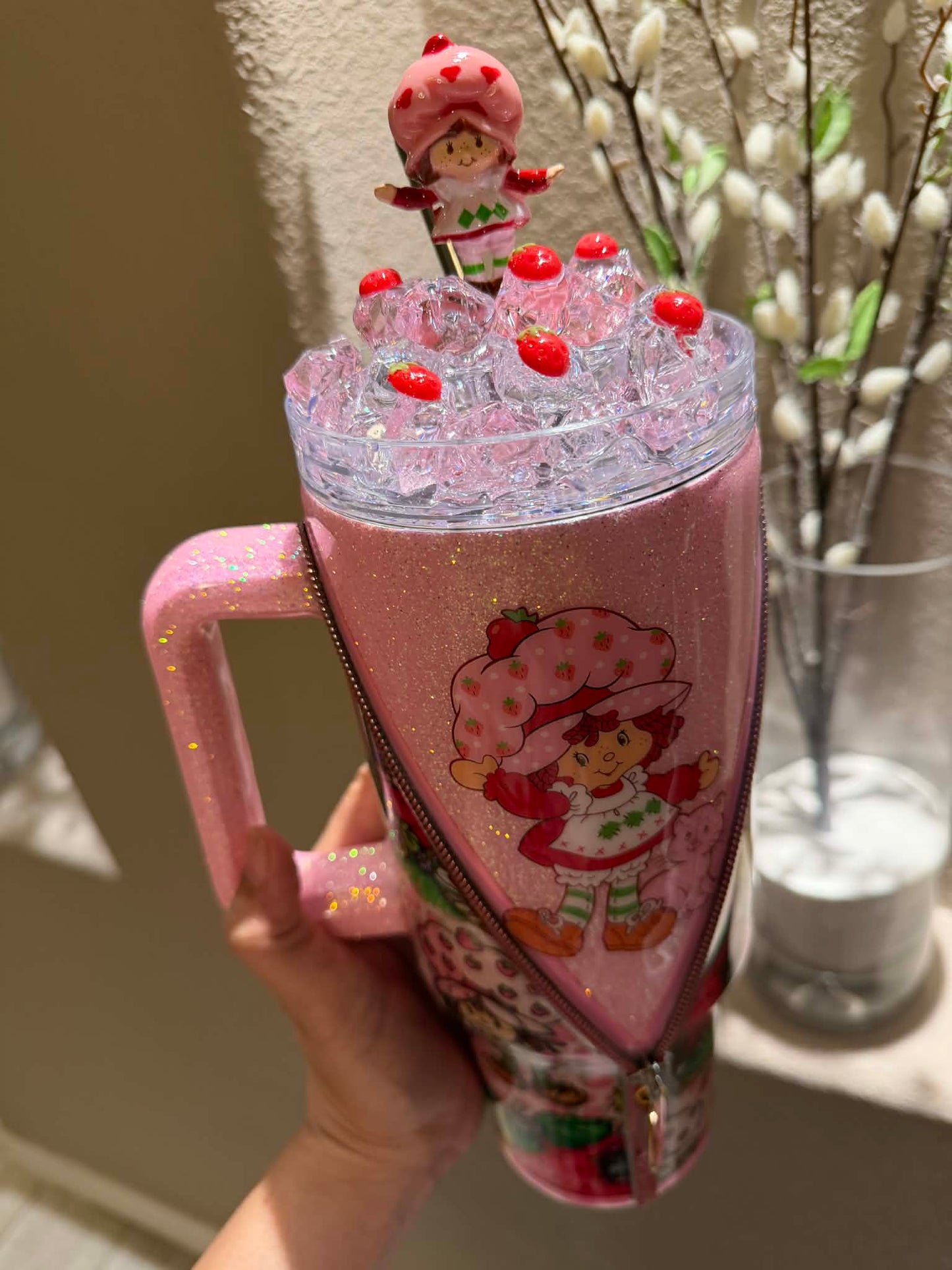 40oz Strawberry Shortcake Glitter Tumbler