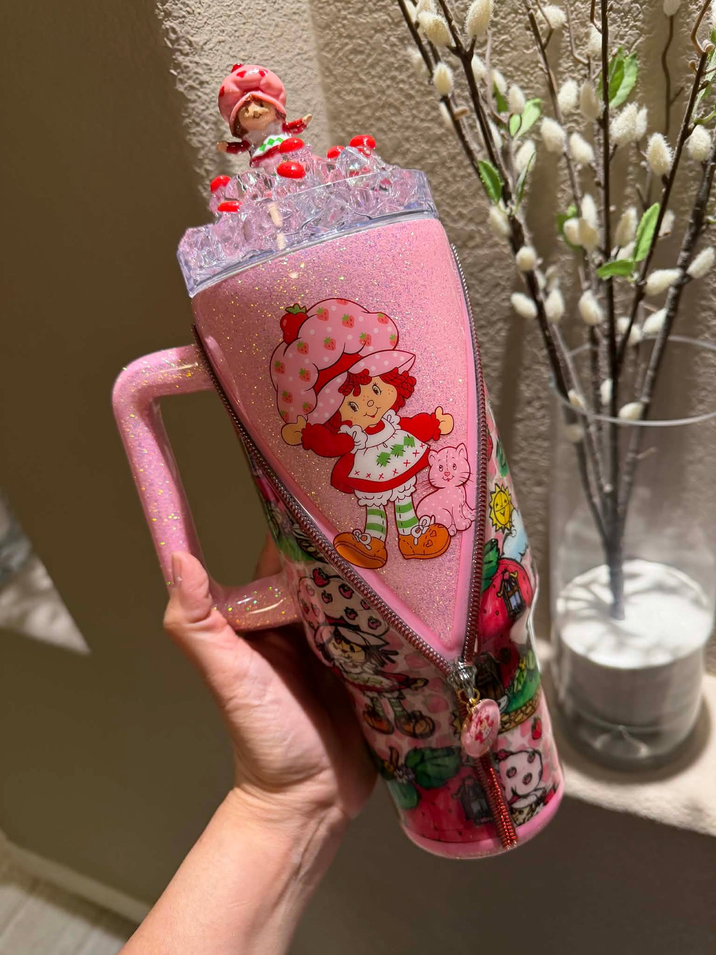 40oz Strawberry Shortcake Glitter Tumbler